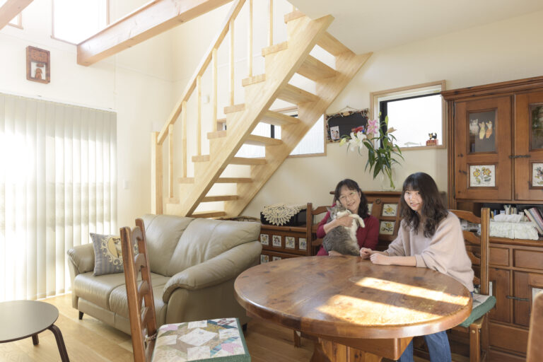 陽の光指す暖かく柔らかい家 | 建築士とつくる感動自由設計の家｜川崎市で自由設計の注文住宅なら株式会社タマック